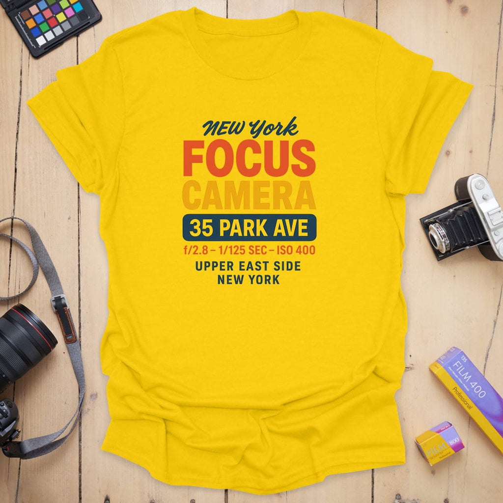 T-Shirt With Park Ave Graphic And Vintage Camera Style