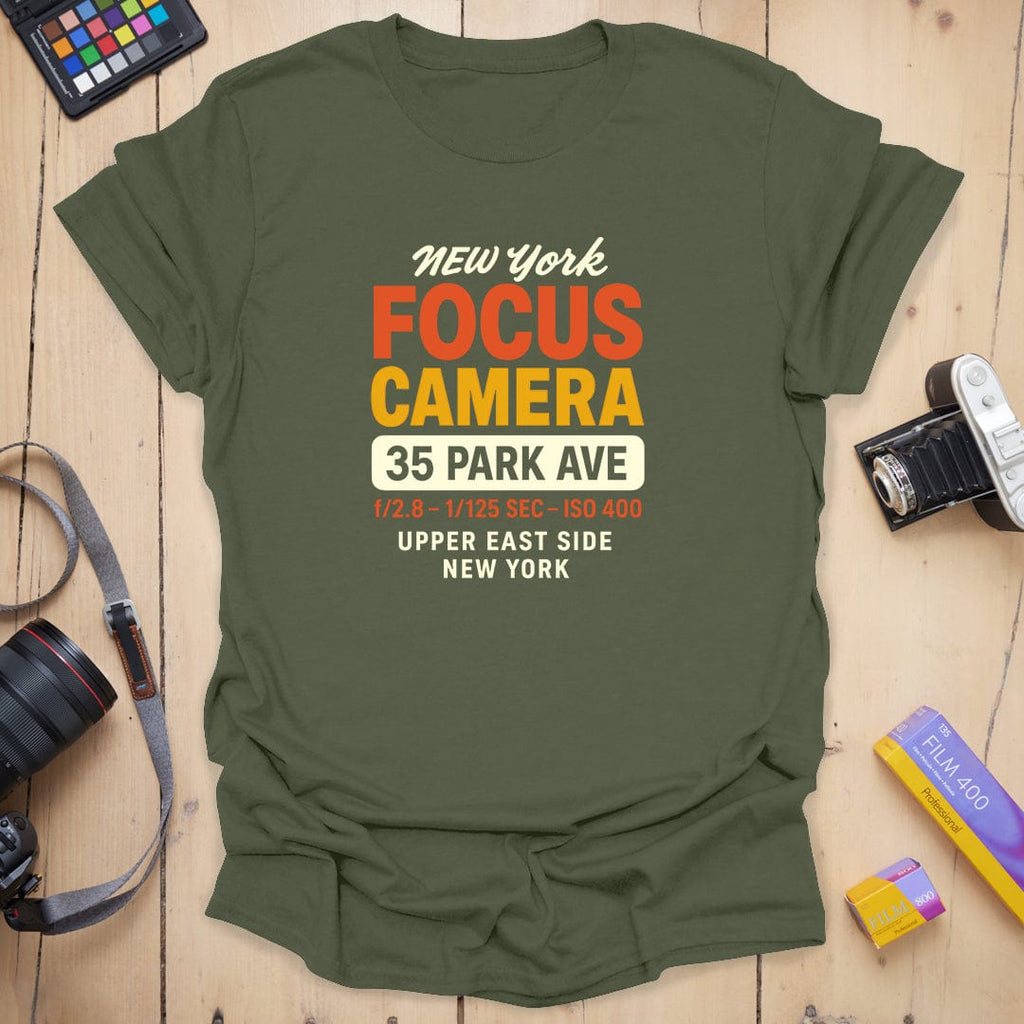 T-Shirt With Park Ave Graphic And Vintage Camera Style