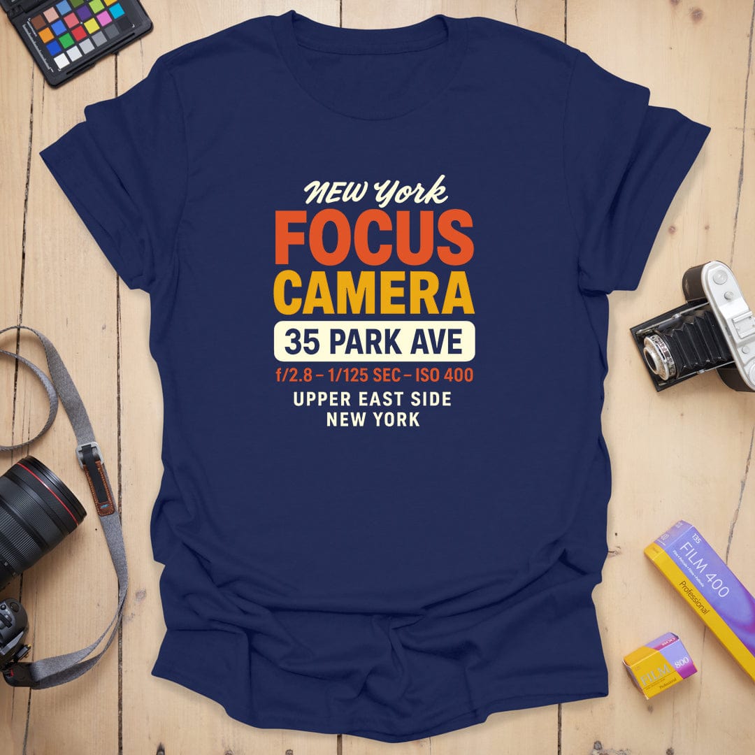 T-Shirt With Park Ave Graphic And Vintage Camera Style