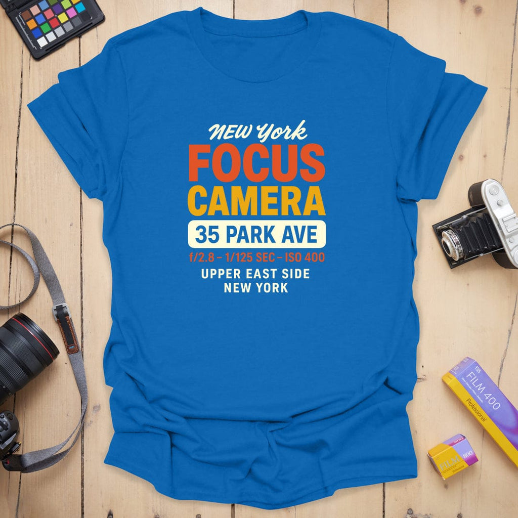 T-Shirt With Park Ave Graphic And Vintage Camera Style