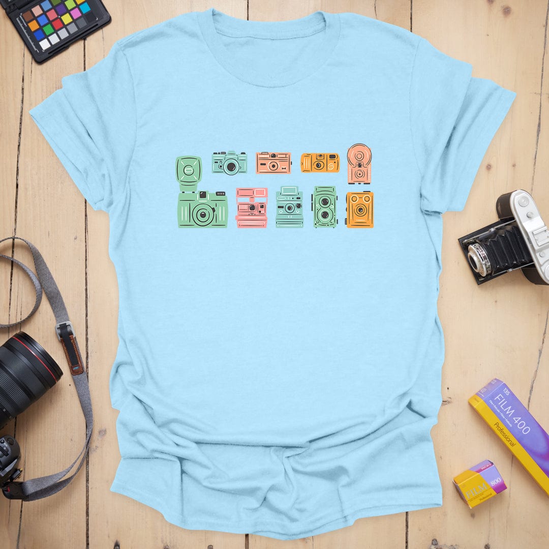 T-Shirt With Pastel Retro Camera Photography Design