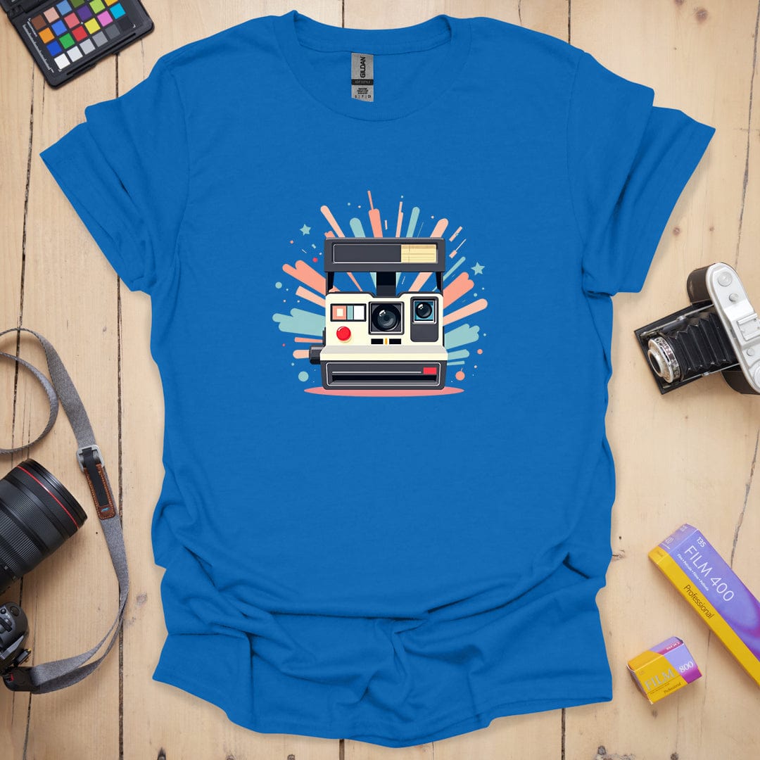 T-Shirt With Retro Instant Camera Graphic
