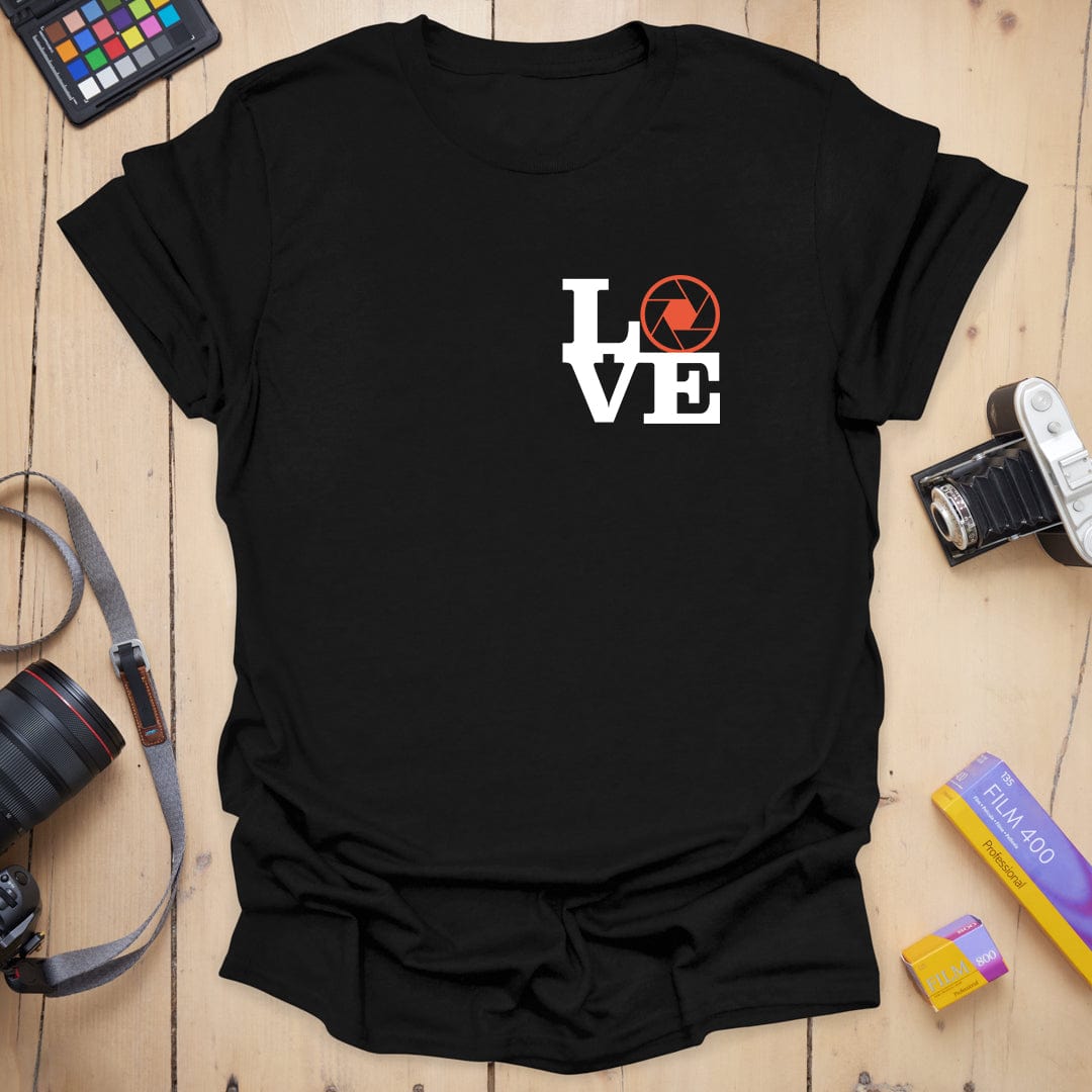 T-Shirt With Camera Aperture Robert Badge Design