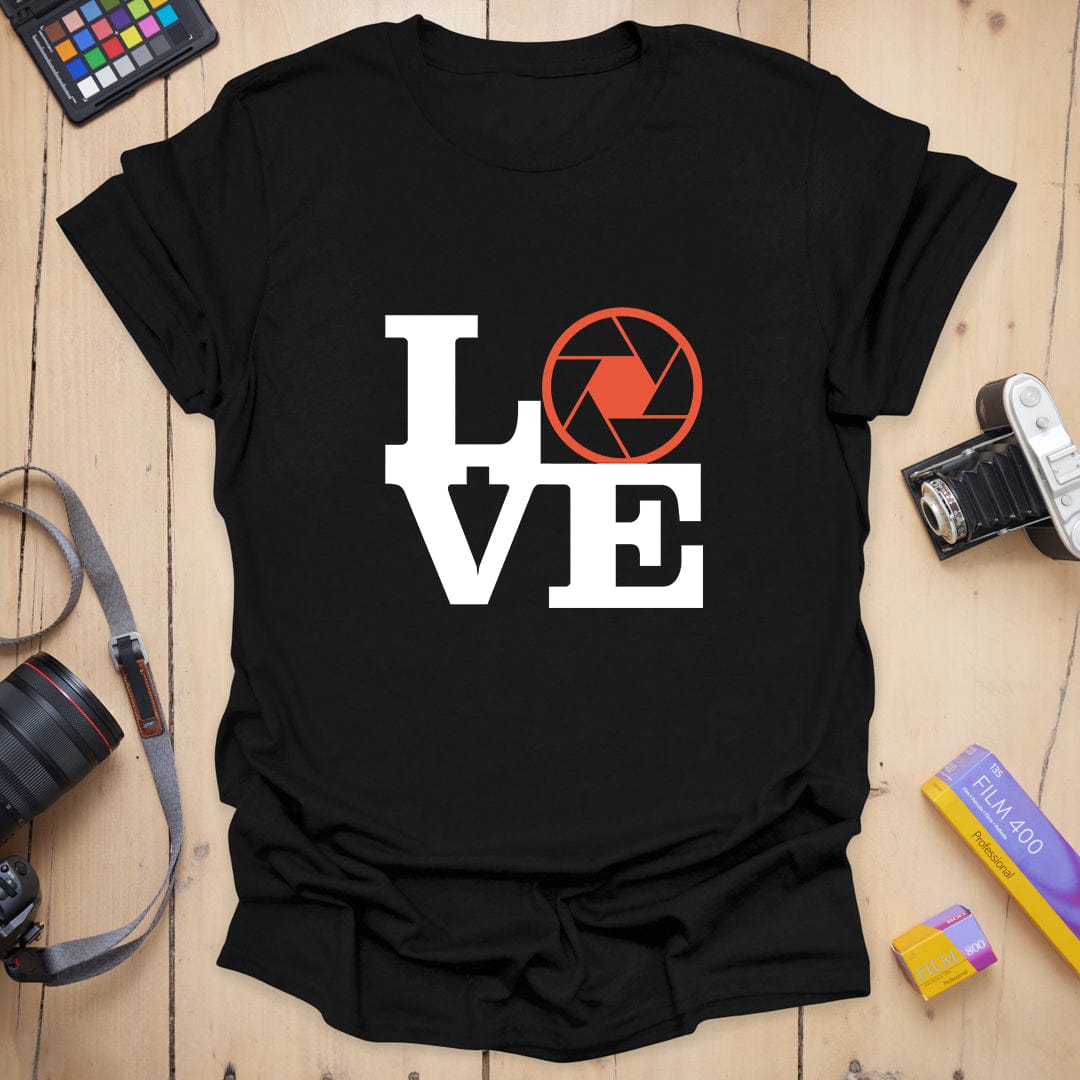 T-Shirt With Aperture LOVE Photography Design