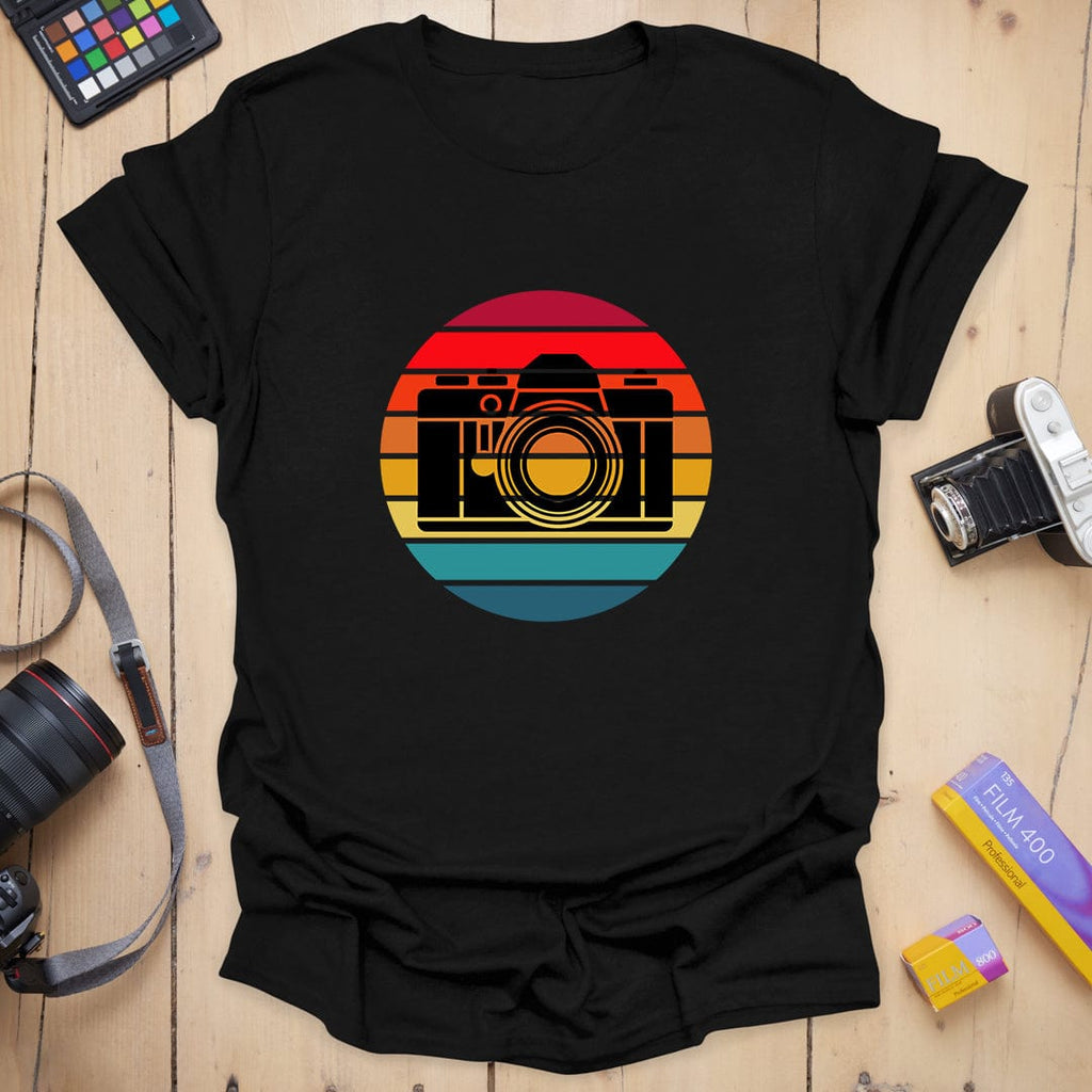 T-Shirt With Retro Camera Sunset Graphic