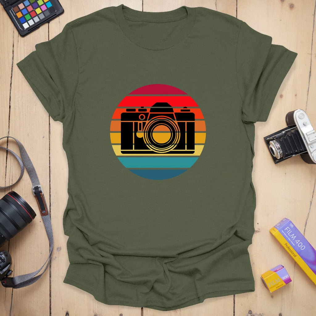 T-Shirt With Retro Camera Sunset Graphic