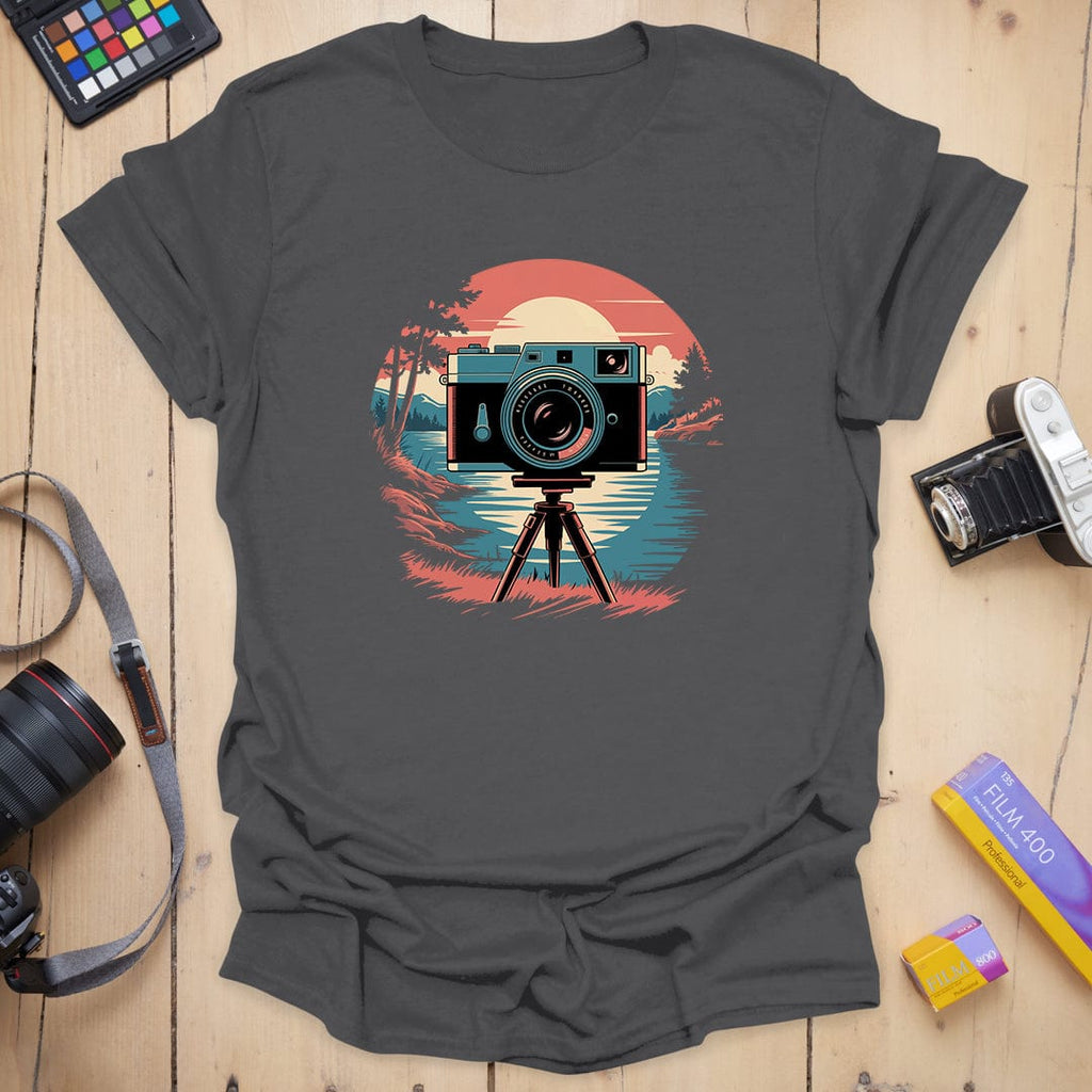 T-Shirt With Vintage Camera Sunset Landscape Graphic