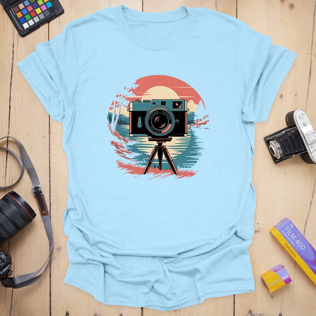 T-Shirt With Vintage Camera Sunset Landscape Graphic