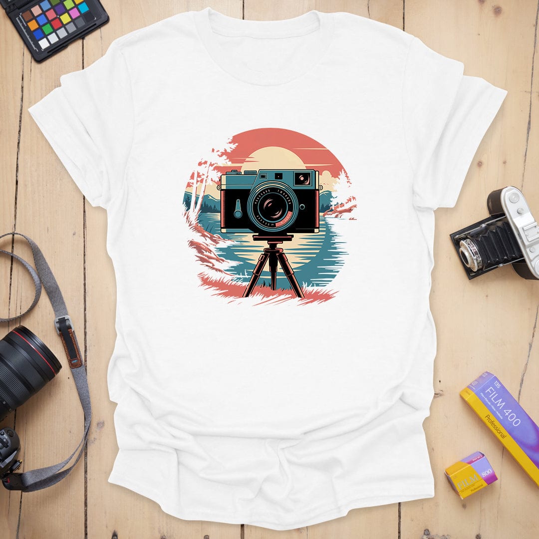 T-Shirt With Vintage Camera Sunset Landscape Graphic