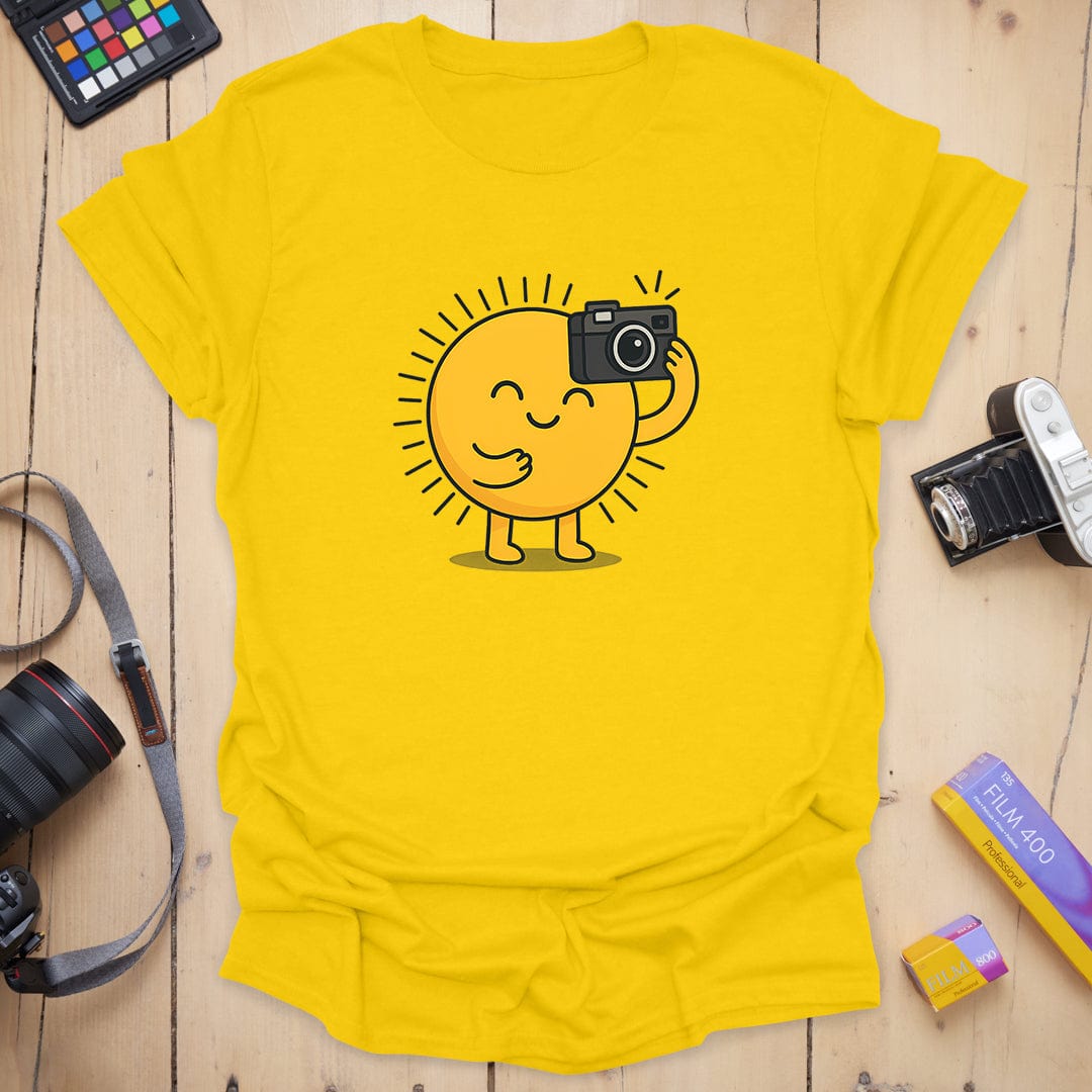 T-Shirt With Sunshine Selfie Graphic