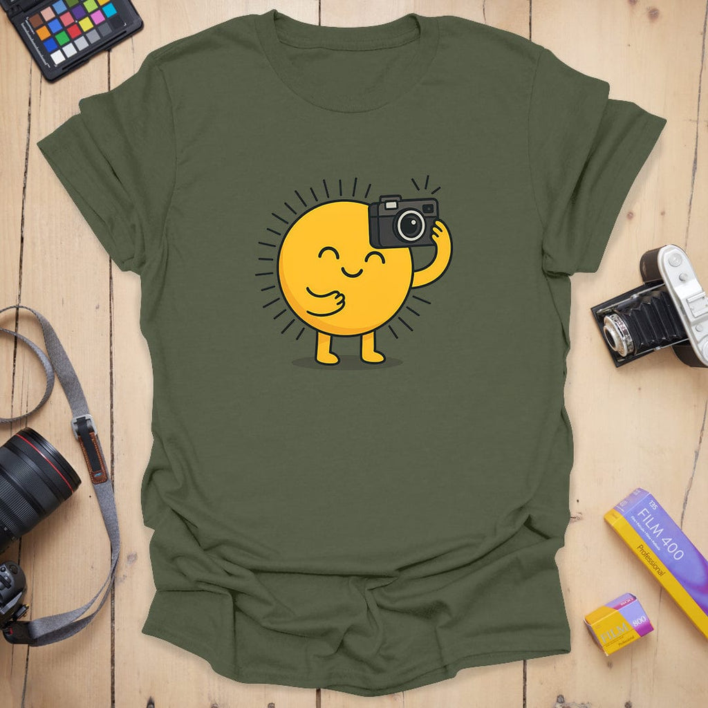 T-Shirt With Sunshine Selfie Graphic