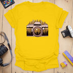 T-Shirt With Vintage Camera And Mountain Adventure Design