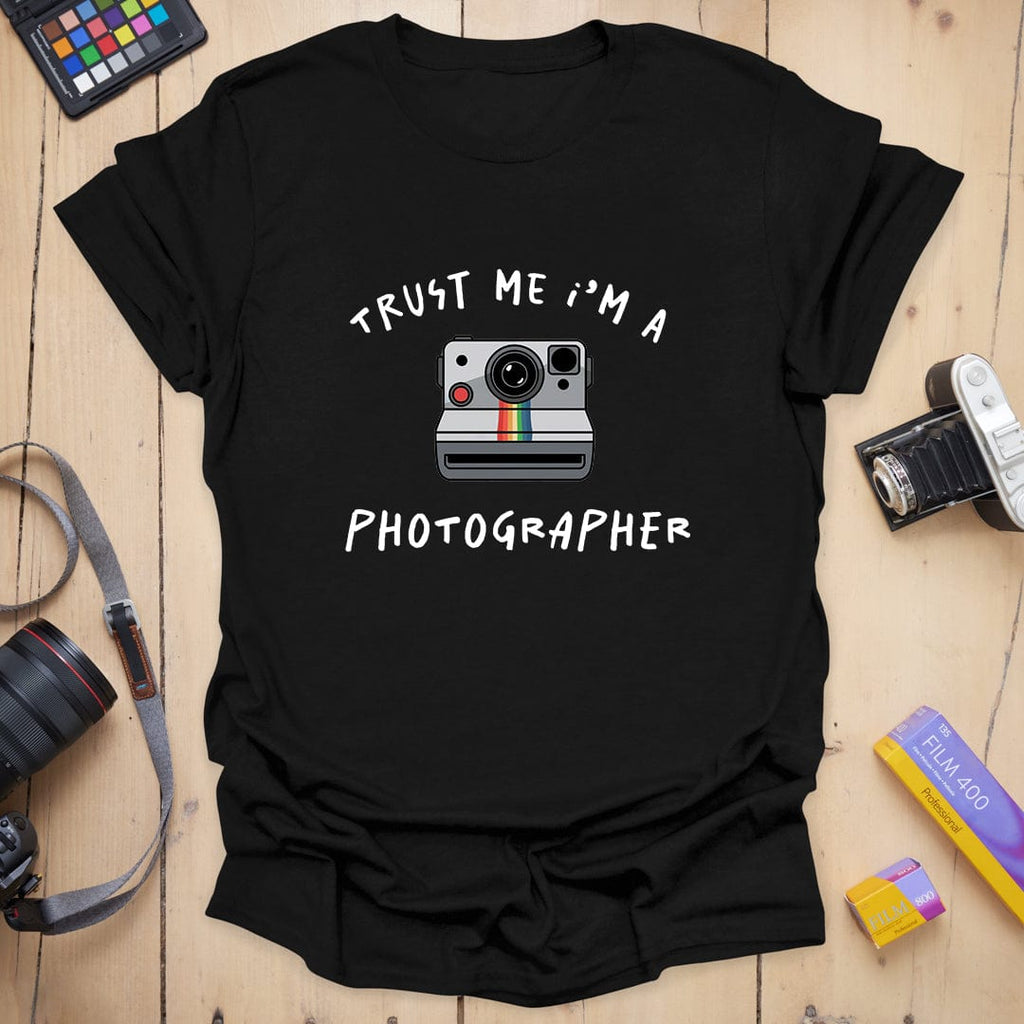 T-Shirt With Retro Camera Graphic and Photographer Humor