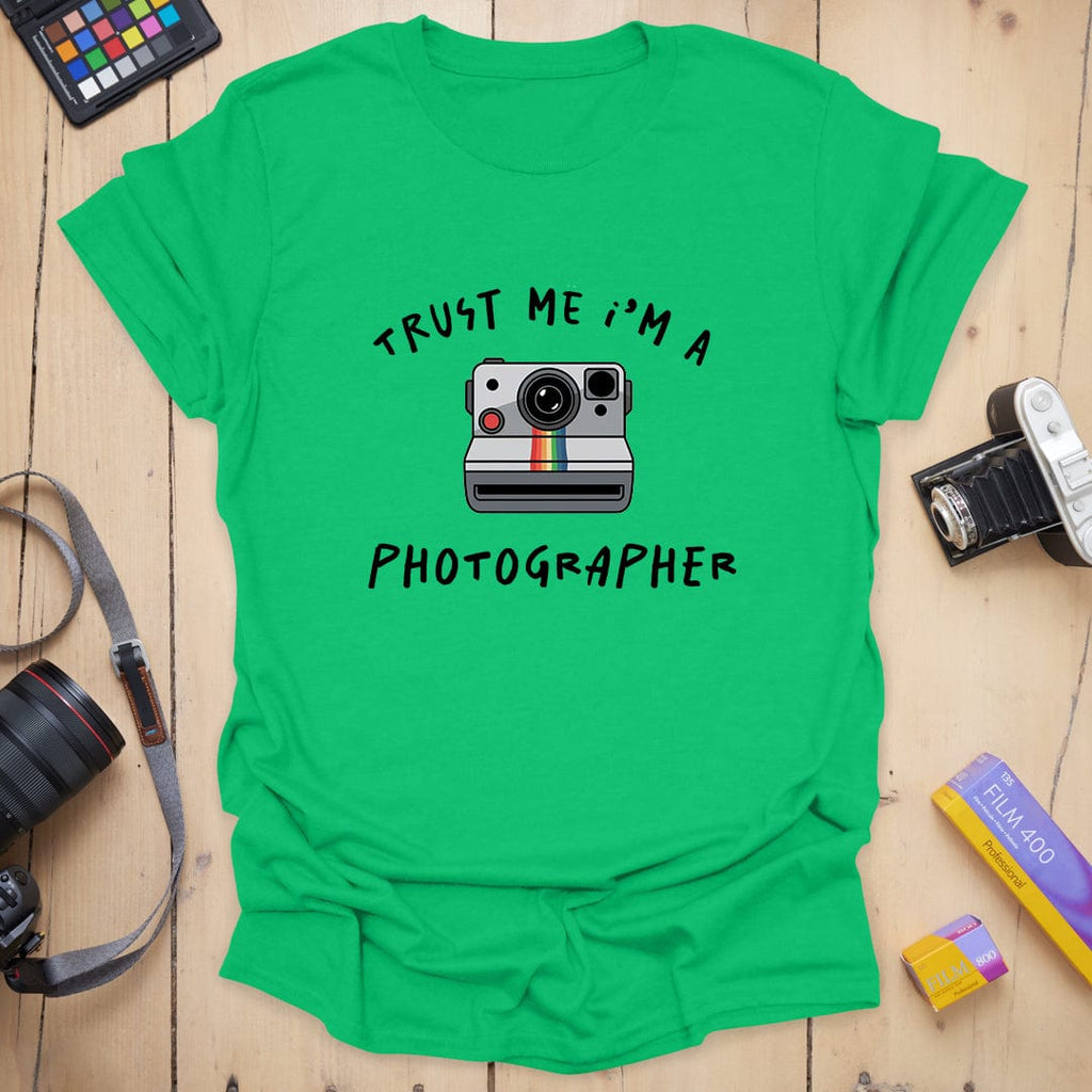 T-Shirt With Retro Camera Graphic and Photographer Humor
