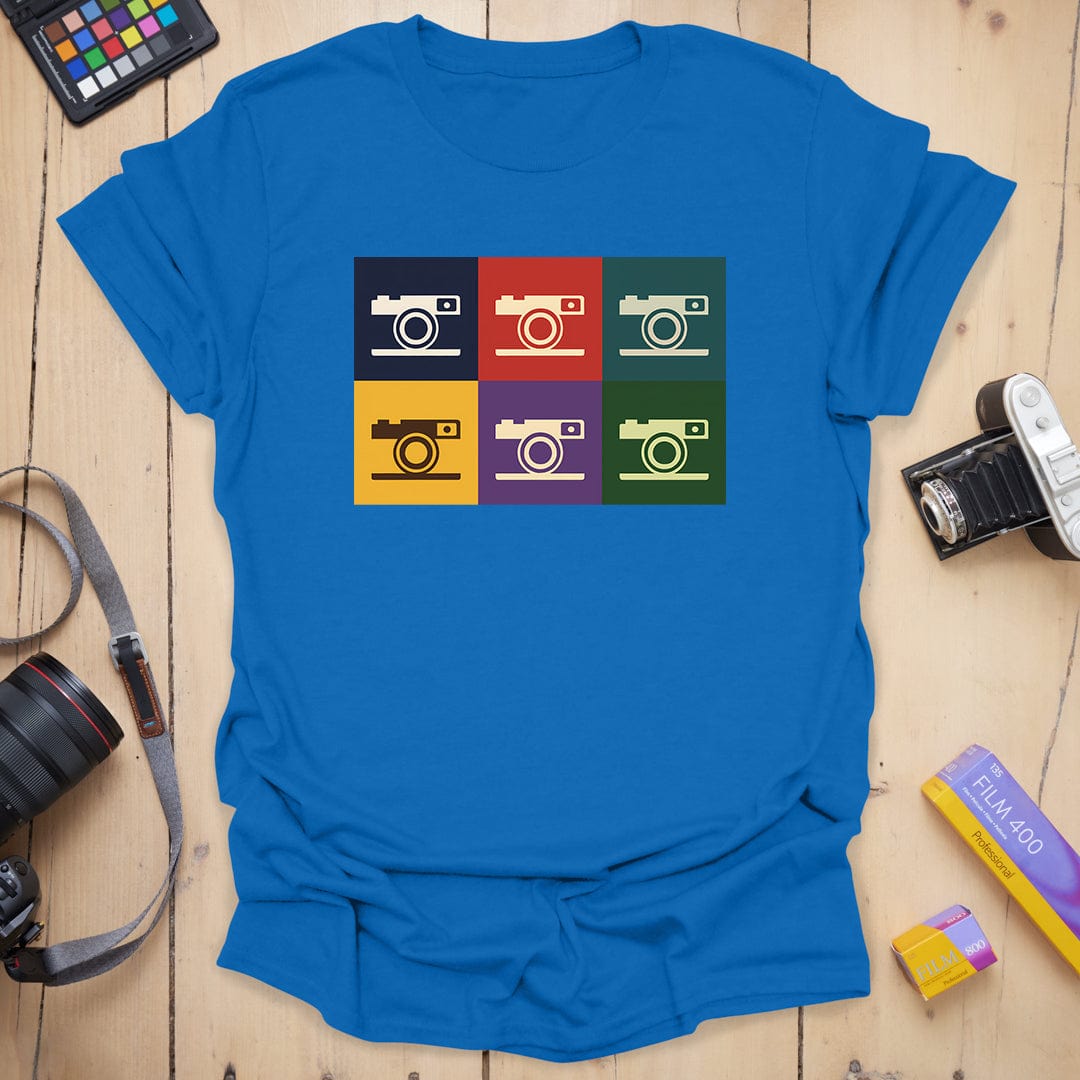 T-Shirt With Retro Camera Grid Pop Art Design