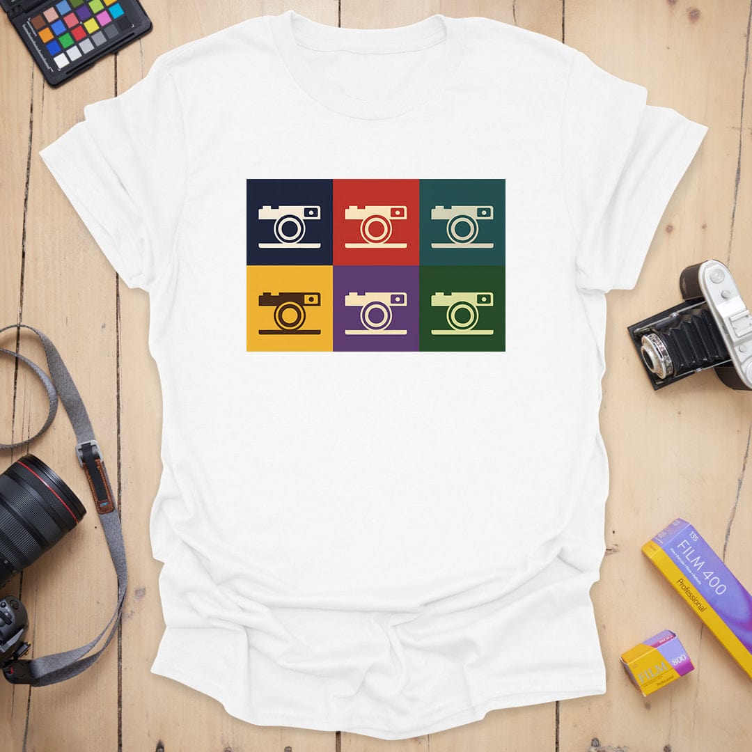 T-Shirt With Retro Camera Grid Pop Art Design