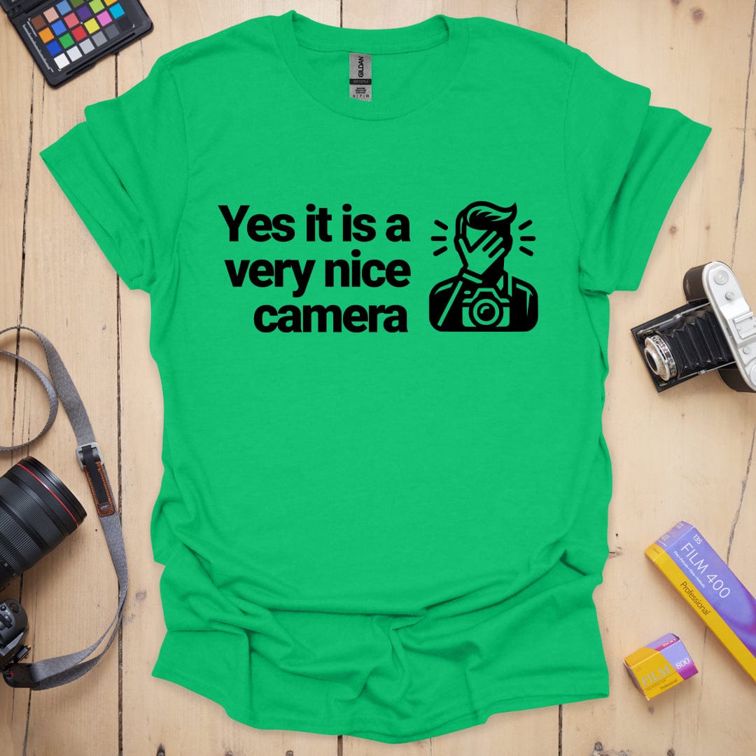 T-Shirt With Funny Nice Camera Photographer Quote